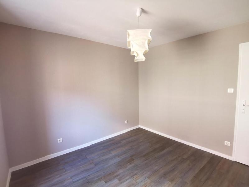 Appartement - 104 m² - 5 pièces