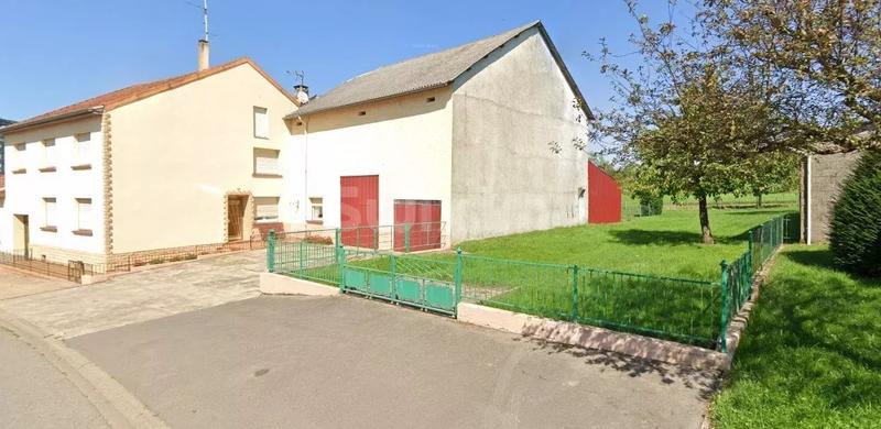 Maison - 201 m² - 8 pièces