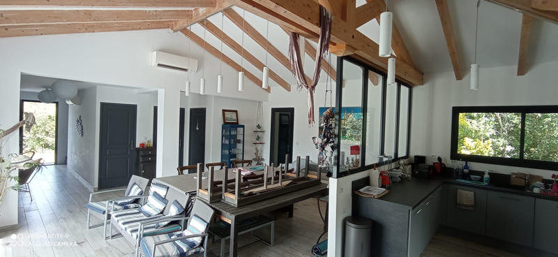 Maison - 573 m² - 5 pièces