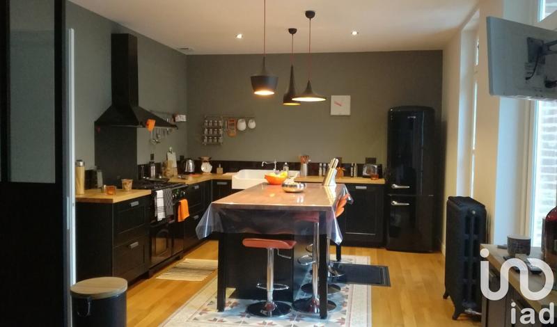 Maison - 263 m² - 8 pièces