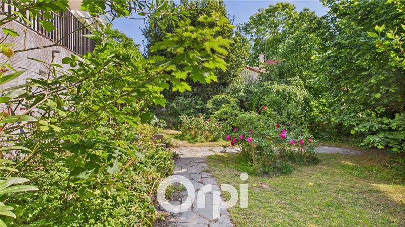 Appartement - 94 m² - 4 pièces