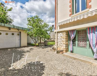 Maison - 177 m² - 7 pièces