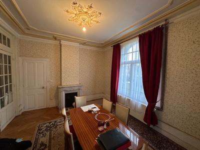 Demeure - 190 m² - 8 pièces