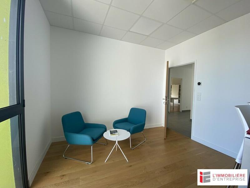 Bureau - 274 m²