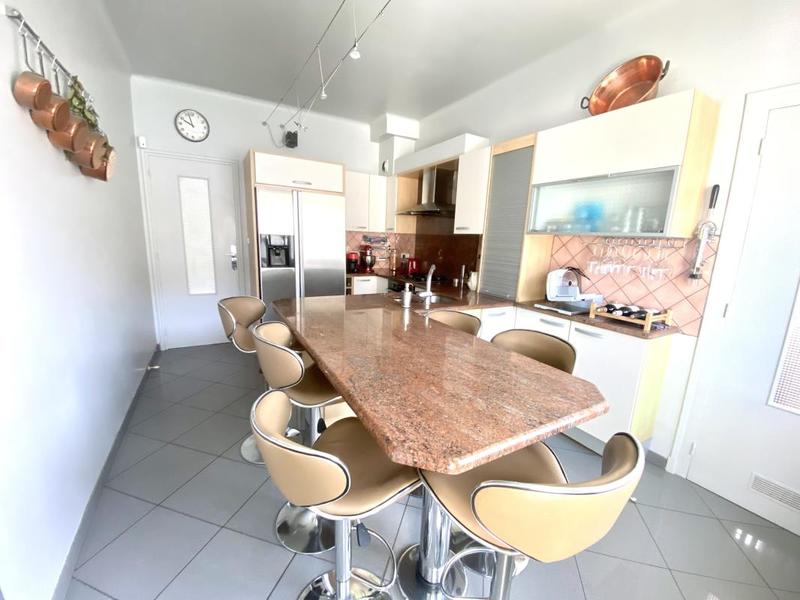 Maison - 145 m² - 5 pièces