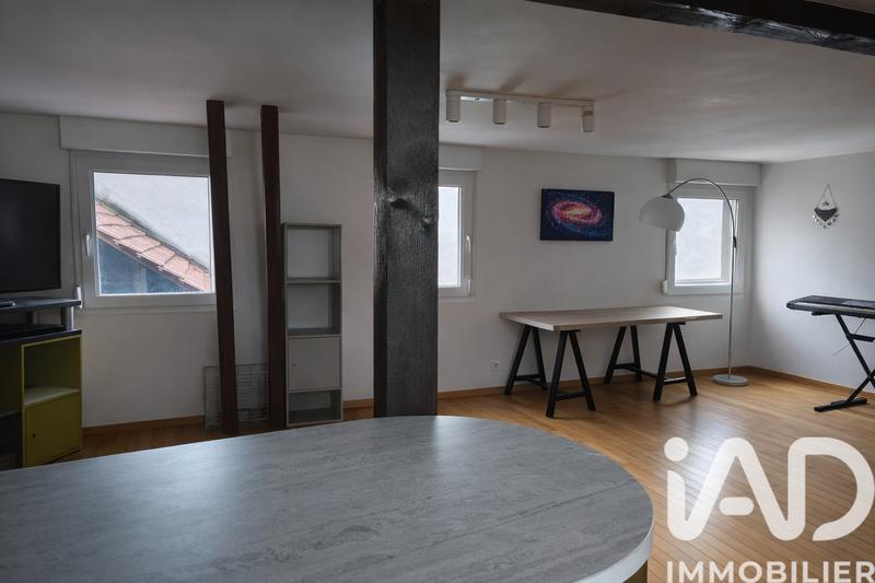 Maison - 250 m² - 10 pièces