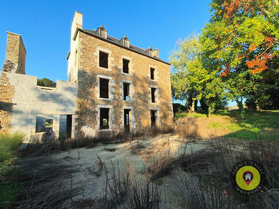 Maison - 280 m² - 5 pièces