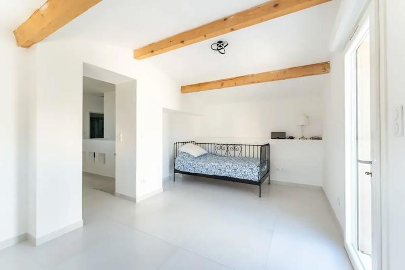 Maison de ville - 220 m² - 8 pièces