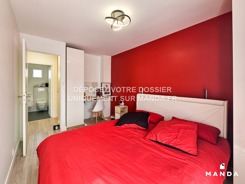 Chambre - 14 m² - 5 pièces