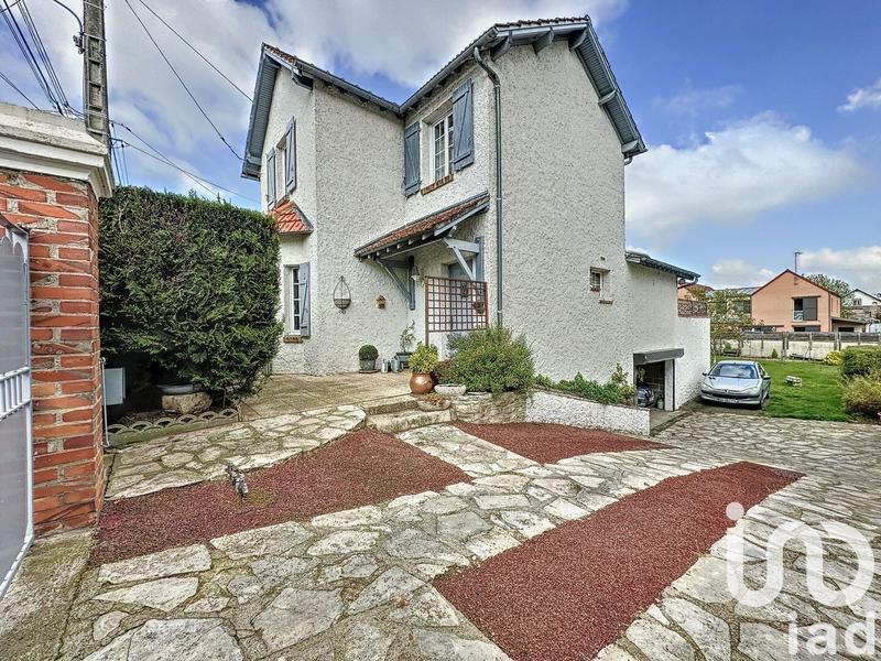 Maison - 92 m² - 5 pièces