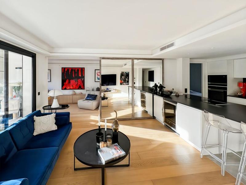 Appartement - 81 m² - 5 pièces