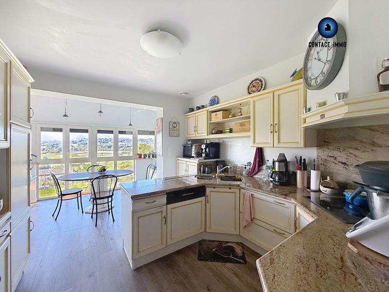 Maison - 176 m² - 5 pièces