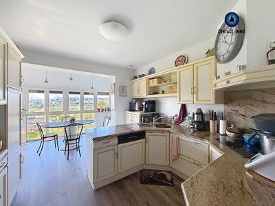 Maison - 176 m² - 5 pièces