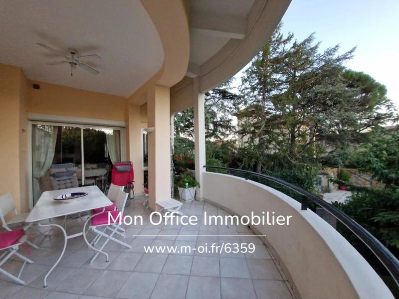 Propriété - 280 m² - 10 pièces