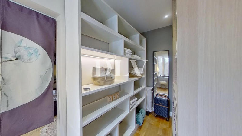 Appartement - 97 m² - 4 pièces