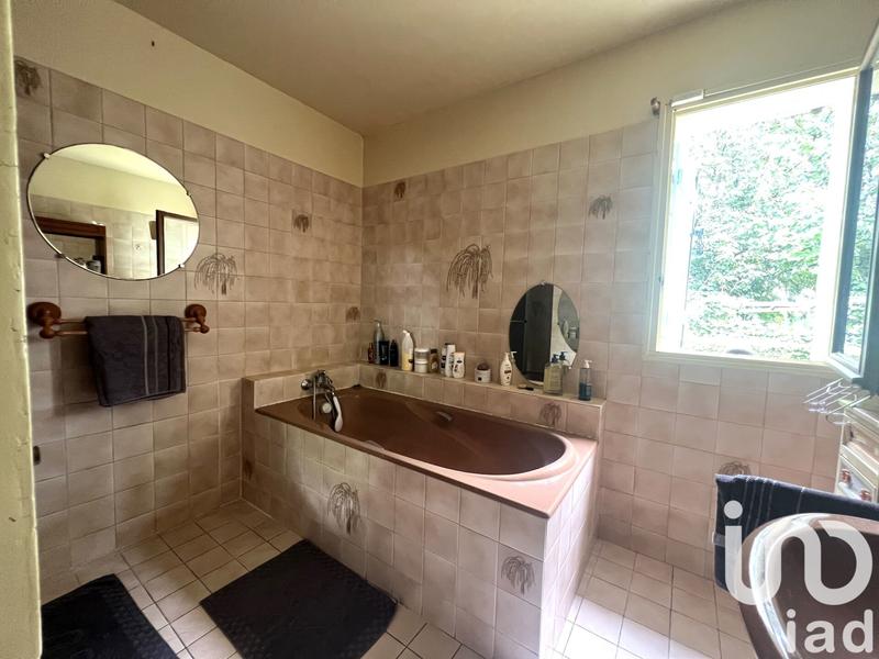 Maison - 178 m² - 8 pièces