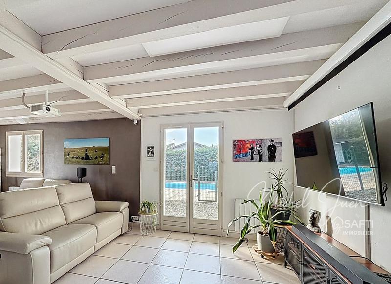 Maison - 140 m² - 5 pièces