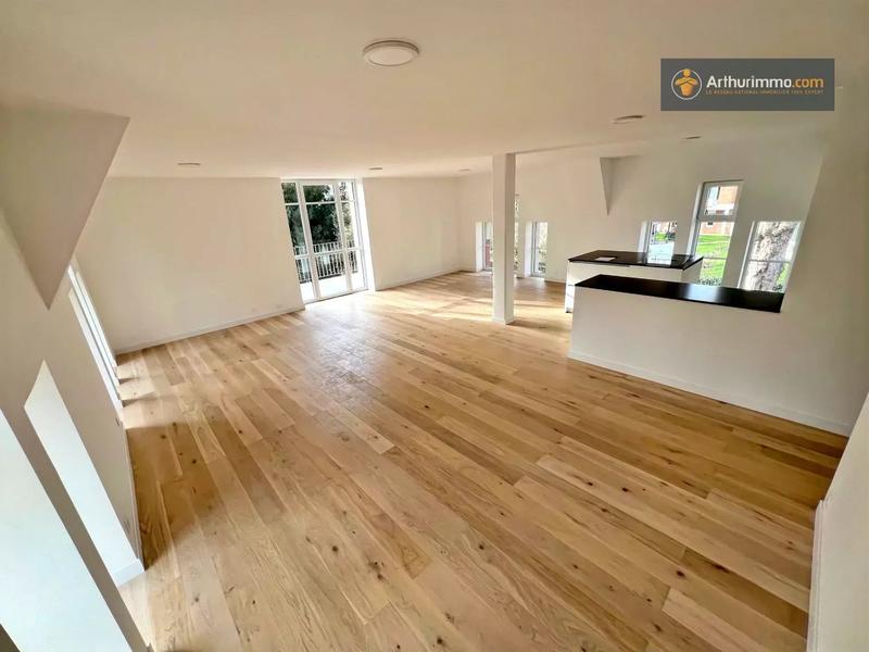 Appartement - 108 m² - 3 pièces