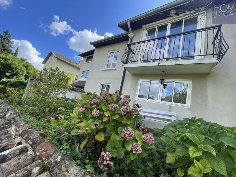 Maison - 143 m² - 6 pièces