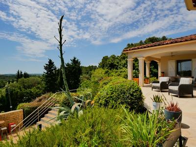 Maison - 194 m² - 5 pièces