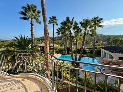 Villa - 204 m² - 5 pièces