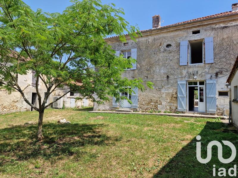 Maison - 220 m² - 8 pièces