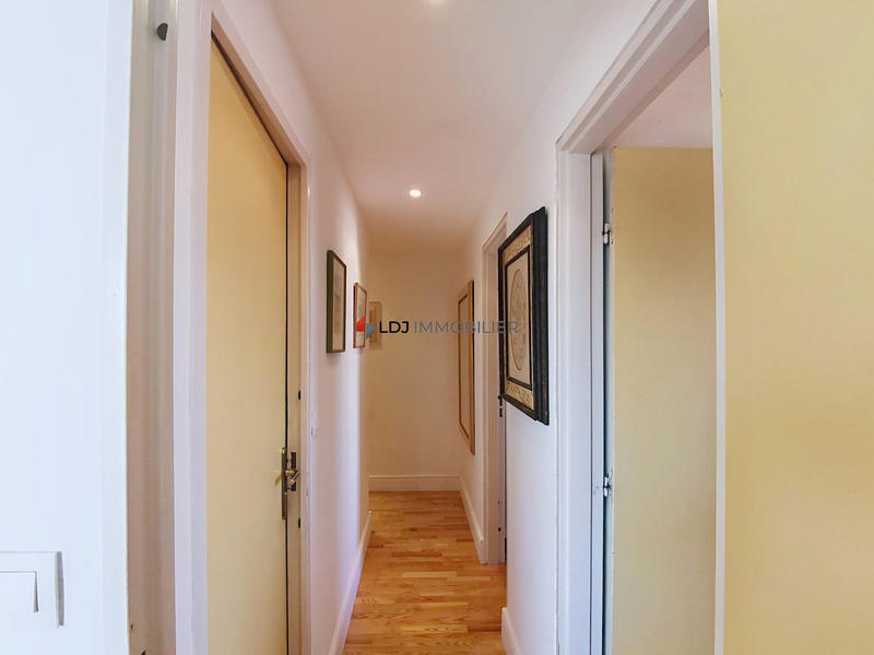 Appartement - 116 m² - 4 pièces