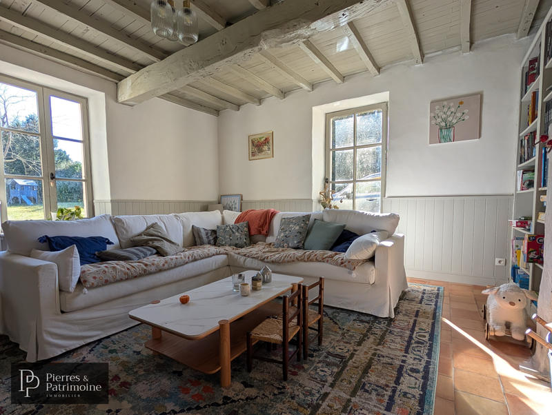 Maison - 290 m² - 10 pièces