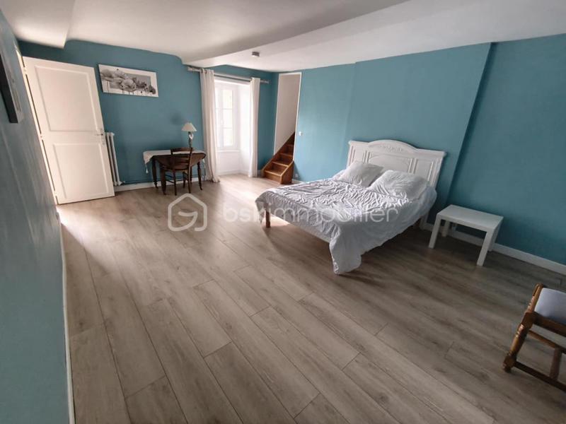 Demeure - 230 m² - 10 pièces