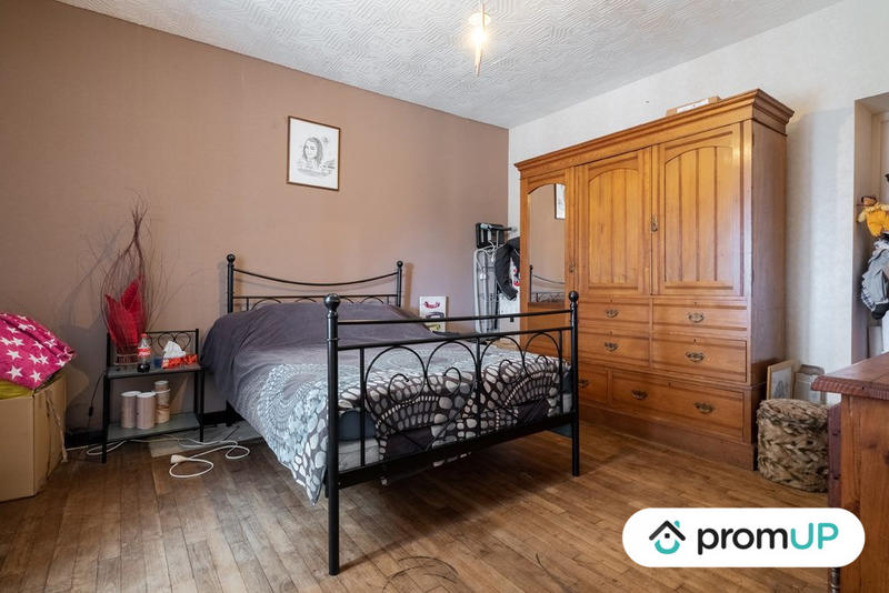 Maison - 346 m² - 18 pièces