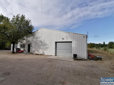 Entrepôt - 445 m²