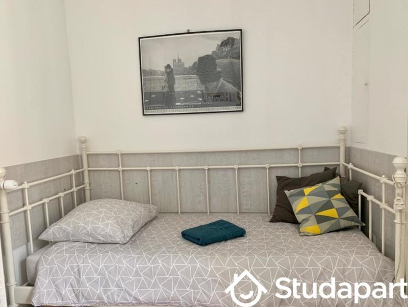 Chambre - 12 m² - 1 pièce