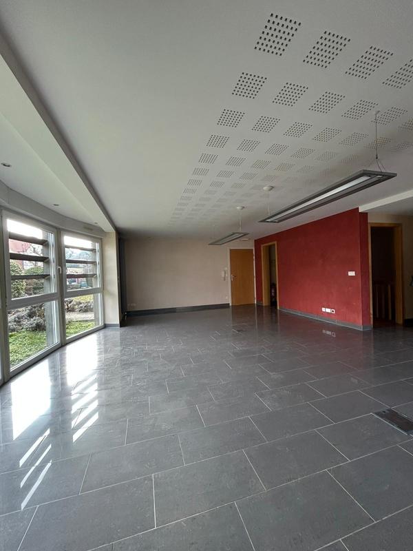 Local commercial - 88 m² - 3 pièces