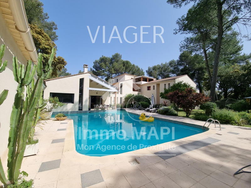 Viager - Maison - 478 m² - 14 pièces