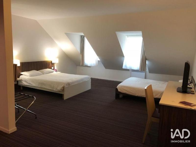 Local commercial - 1 200 m²