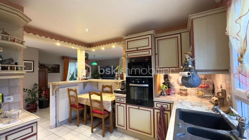 Maison - 101 m² - 5 pièces