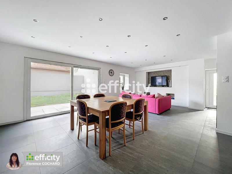 Appartement - 100 m² - 4 pièces