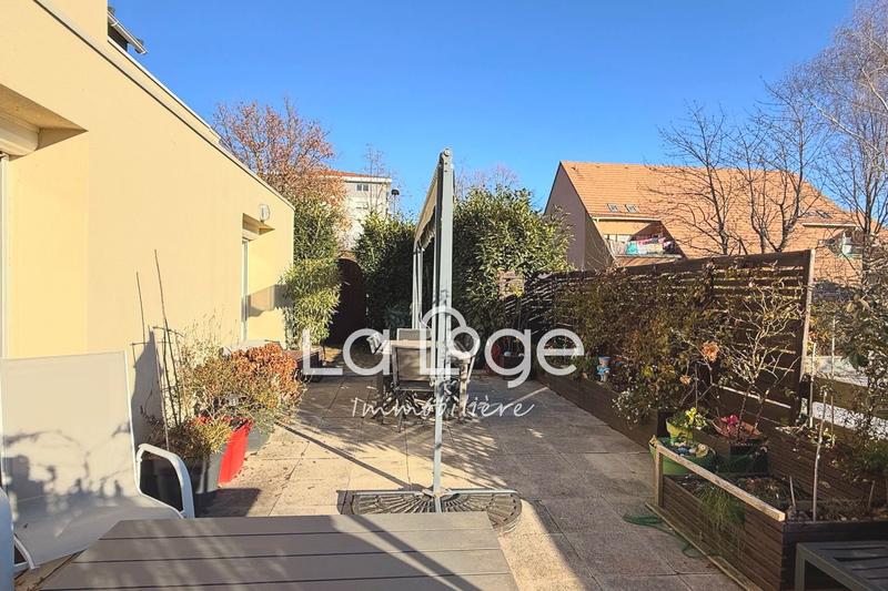 Appartement - 90 m² - 4 pièces