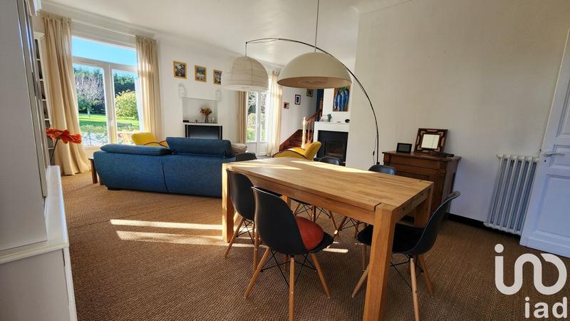 Maison - 200 m² - 7 pièces