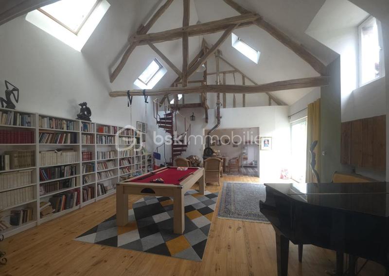 Longère - 210 m² - 6 pièces