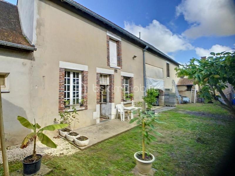 Maison ancienne - 140 m² - 3 pièces