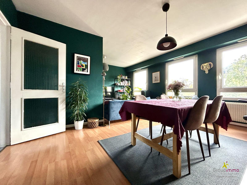 Appartement - 94 m² - 4 pièces