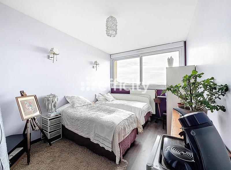 Loft - 136 m² - 4 pièces