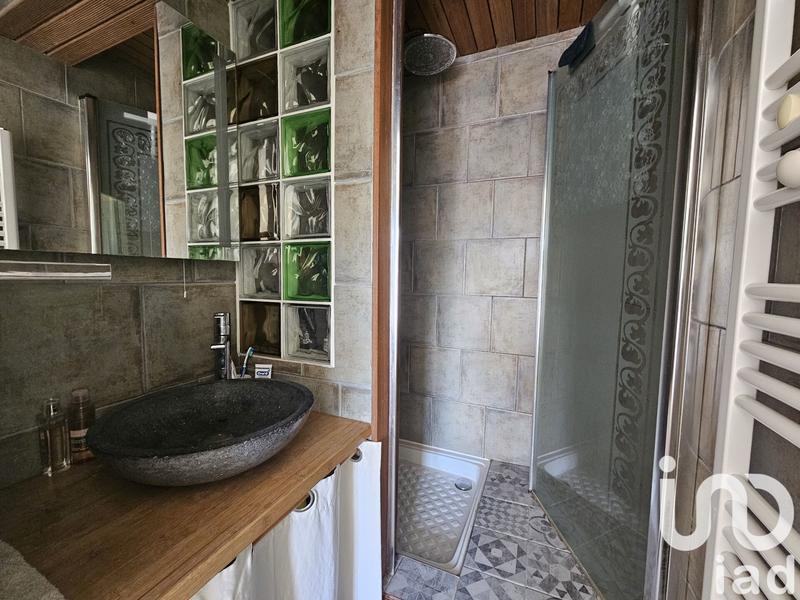 Maison - 183 m² - 9 pièces