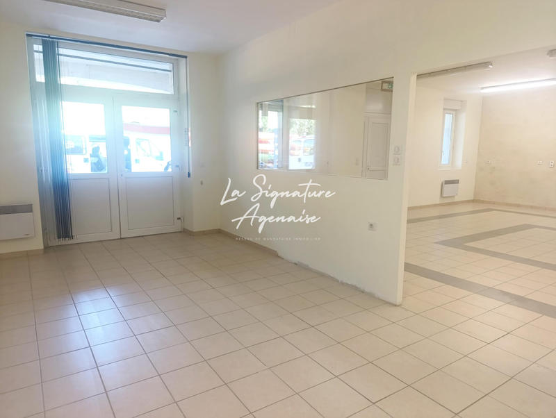 Propriété - 953 m² - 40 pièces