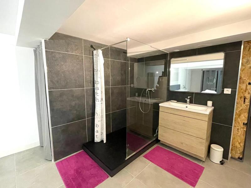 Loft - 82 m² - 4 pièces