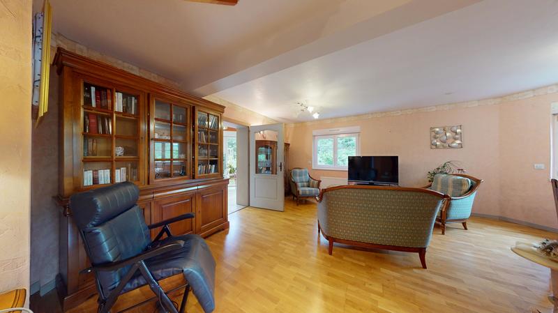 Maison chambre d'hôtes - 165 m² - 8 pièces