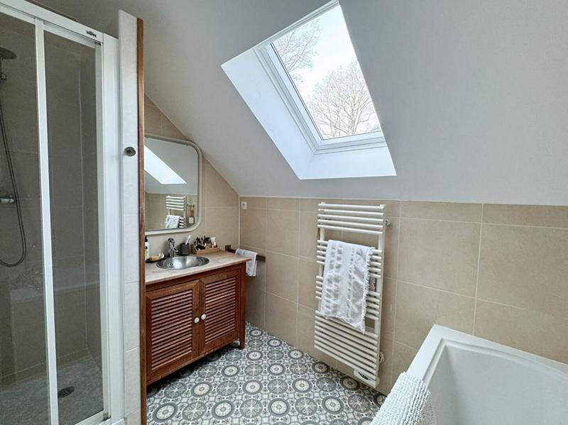 Maison - 190 m² - 8 pièces