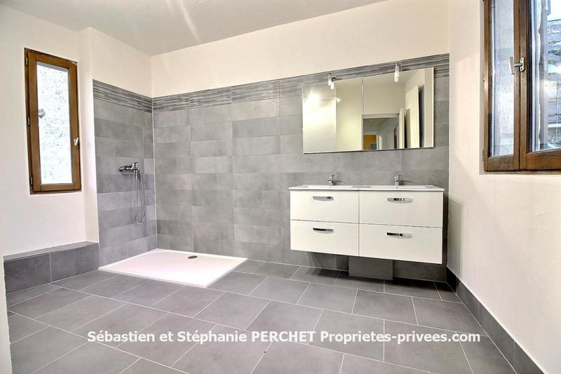 Maison - 160 m² - 7 pièces