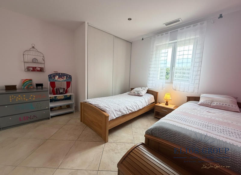 Villa - 140 m² - 5 pièces